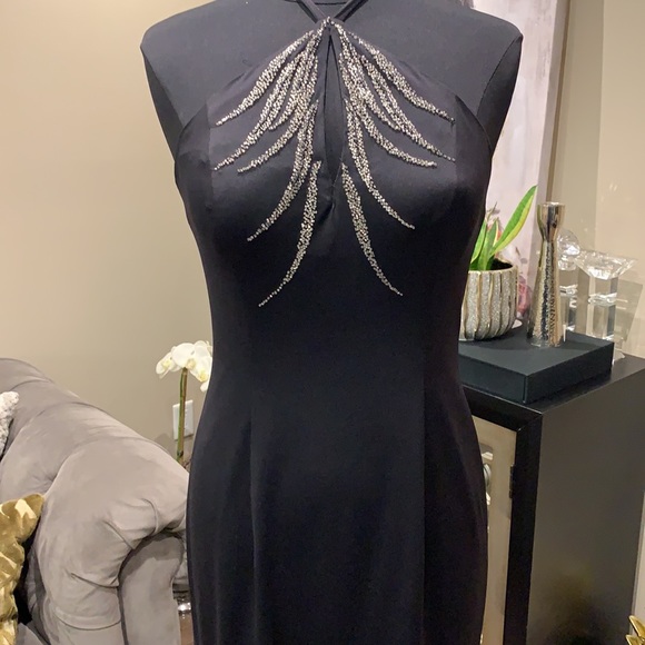 Le Gala Dress - Picture 3 of 15